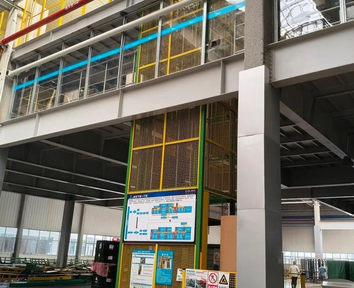 冰箱自动化输送线3.jpg 冰箱自动化输送线3.jpg